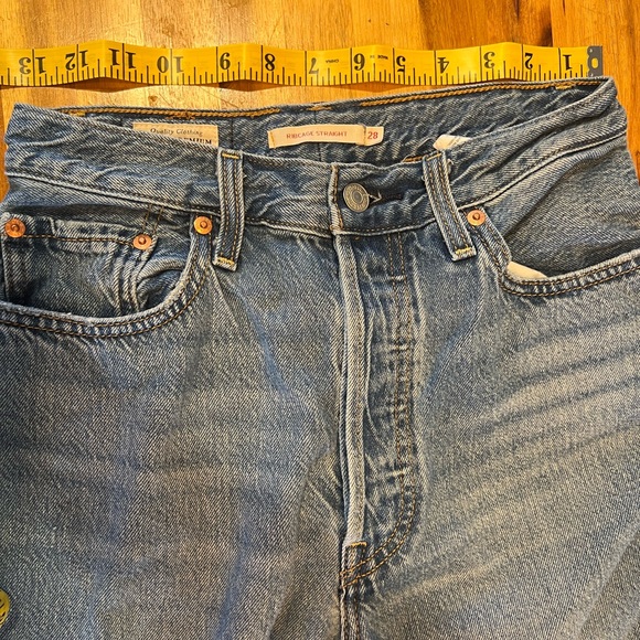 Levi’s rib cage straight, size 28 - Picture 2 of 6